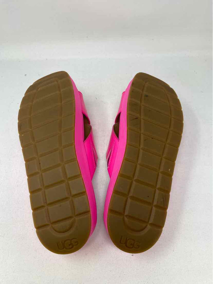 Shoe Size 9.5 Ugg Pink Sandals