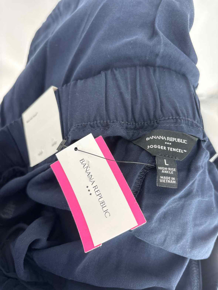 Size L Banana Republic Navy Pants
