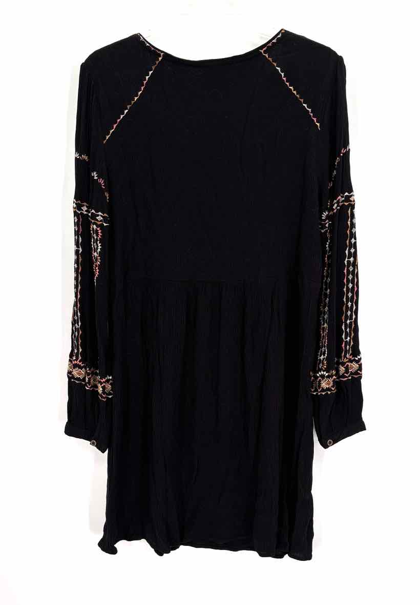 Size M KNOX ROSE Black Dress