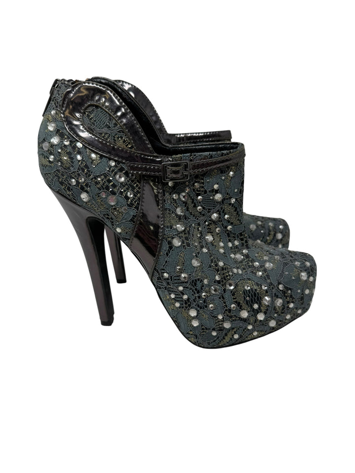 Shoe Size 6 Blue Boots
