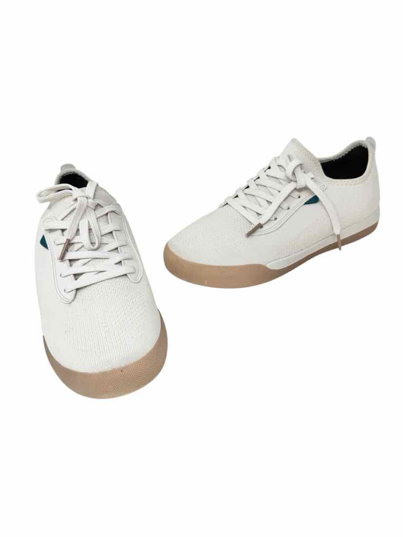 Shoe Size 9 Cream Sneakers