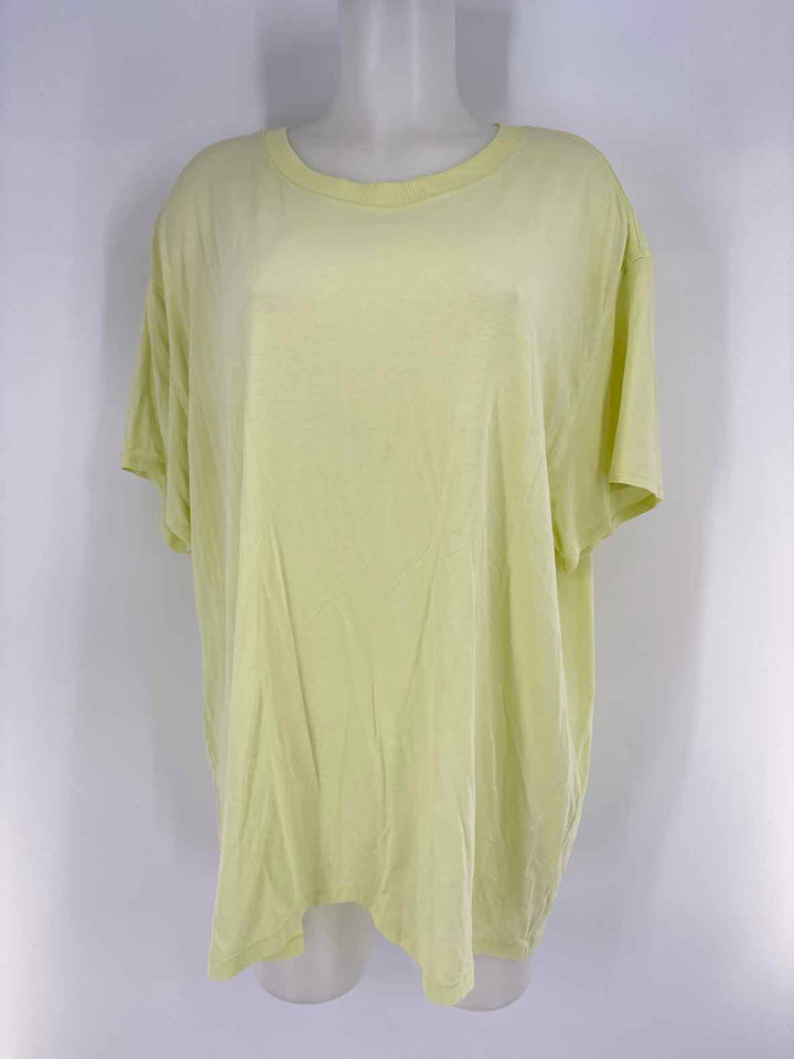 Size 1X Lululemon Lime Green Shirt