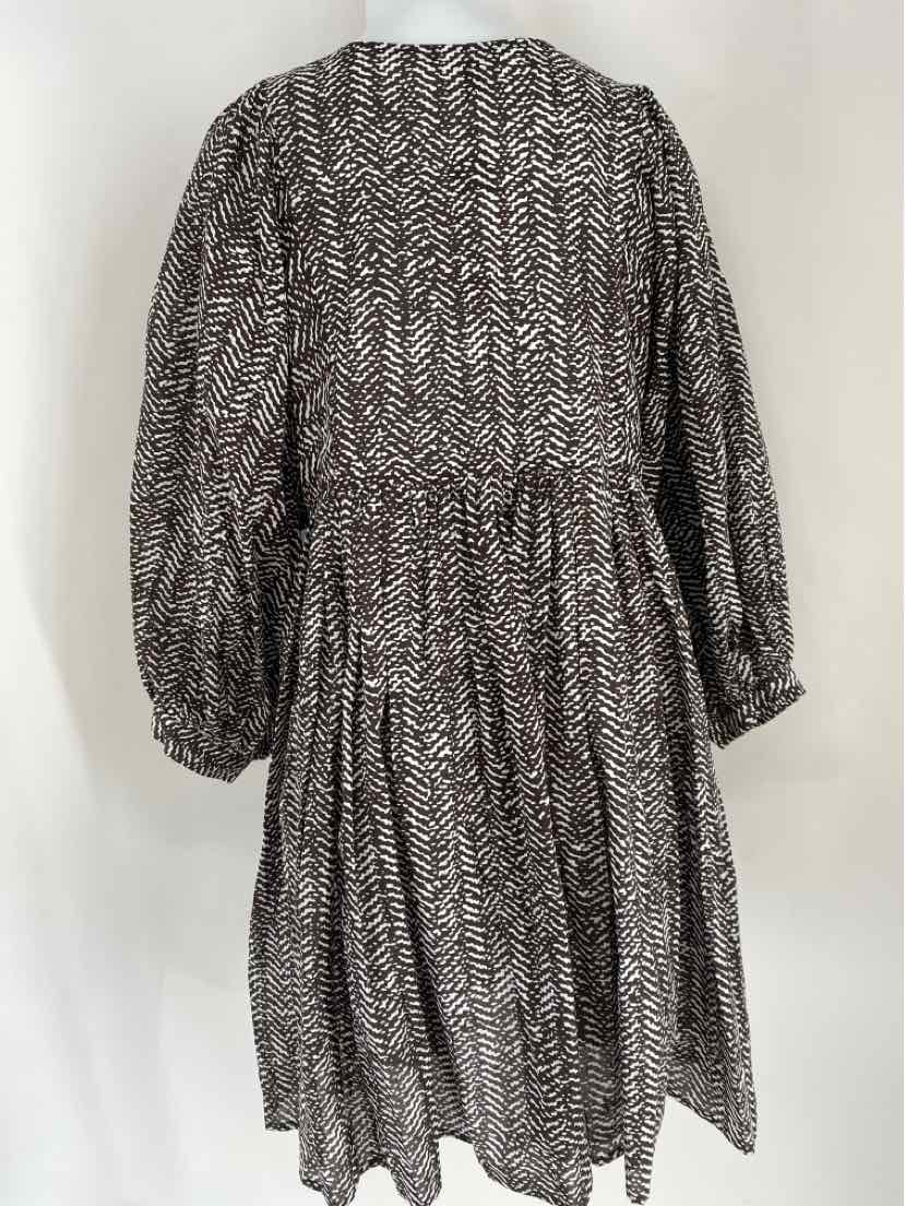 Size M Banana Republic Brown Dress