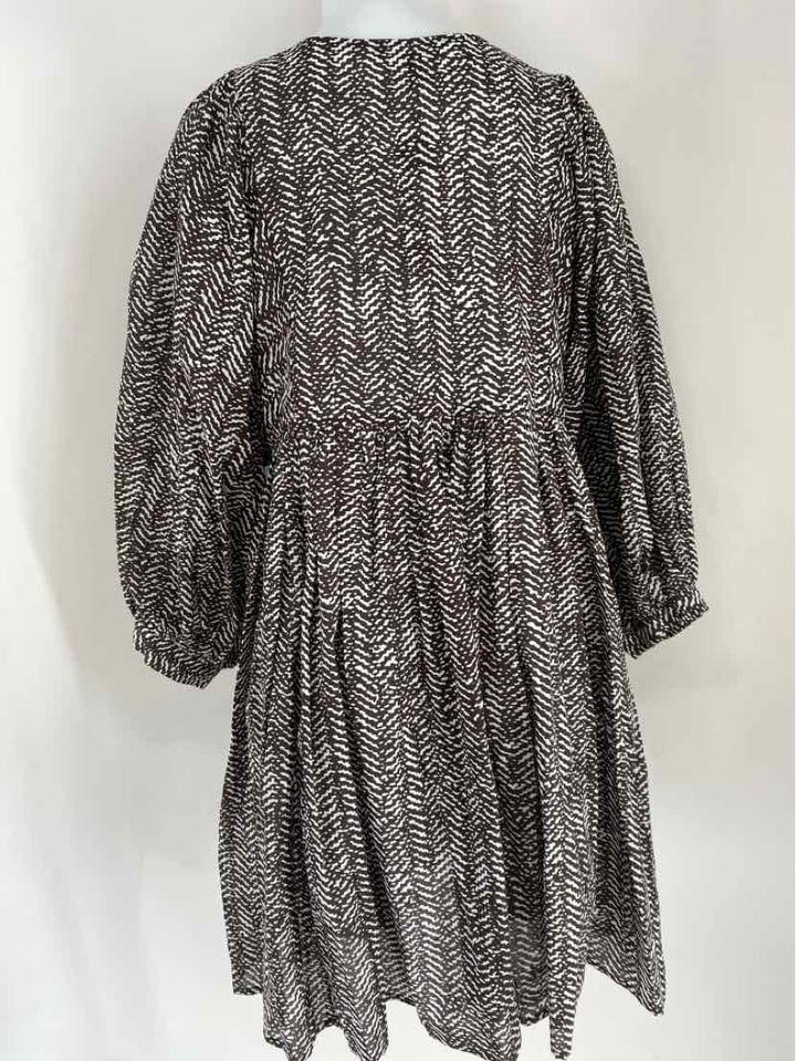 Size M Banana Republic Brown Dress