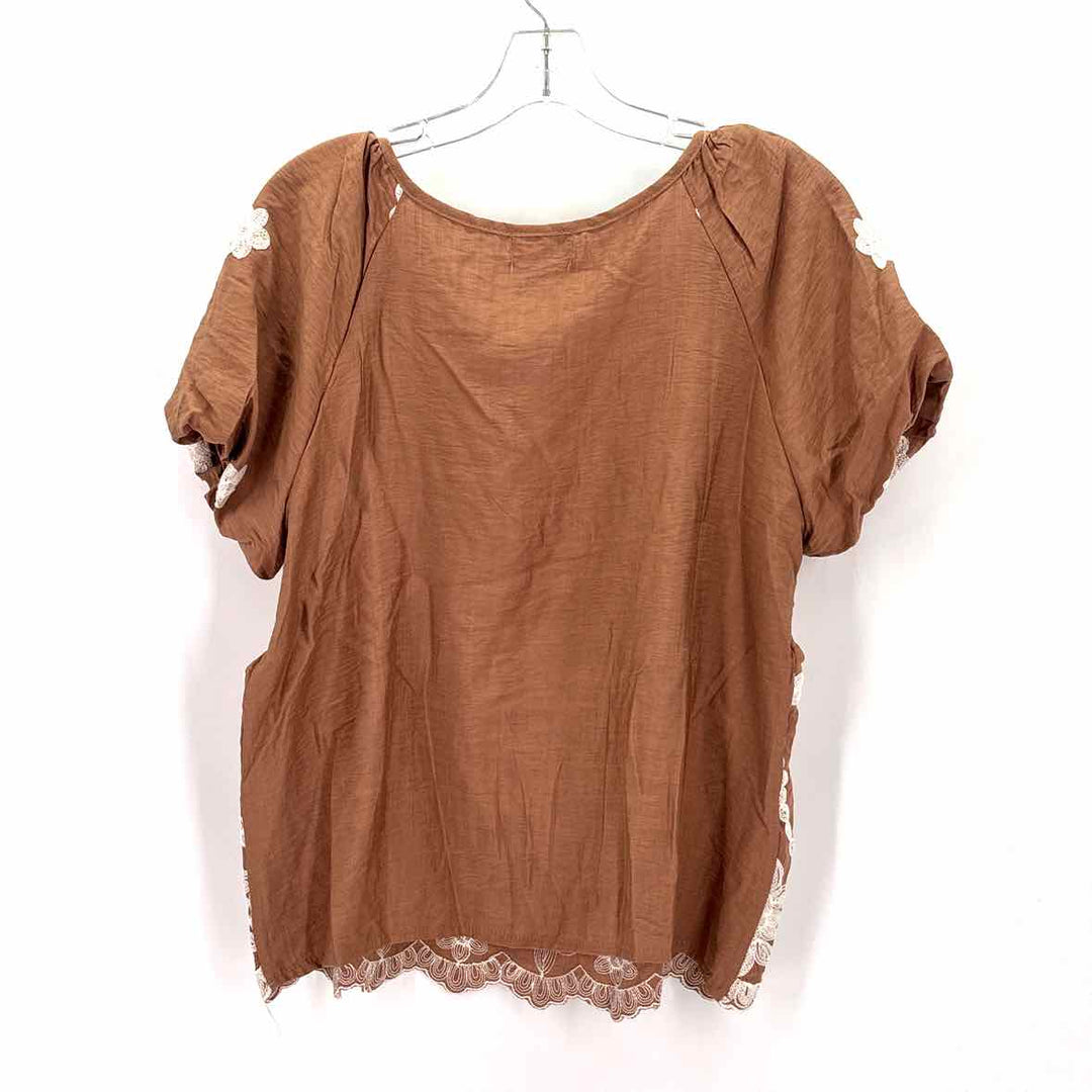 Size M Tan Shirt