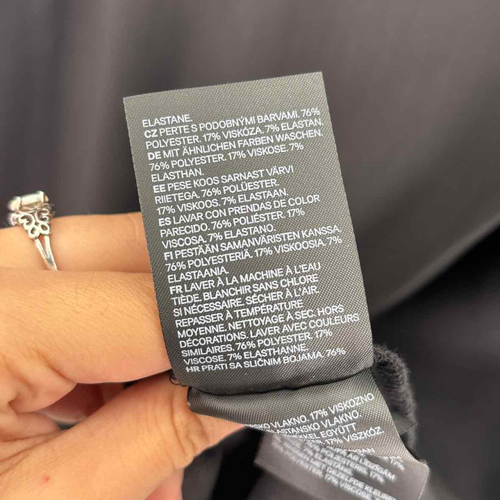 Size L H&amp;M Black Dress