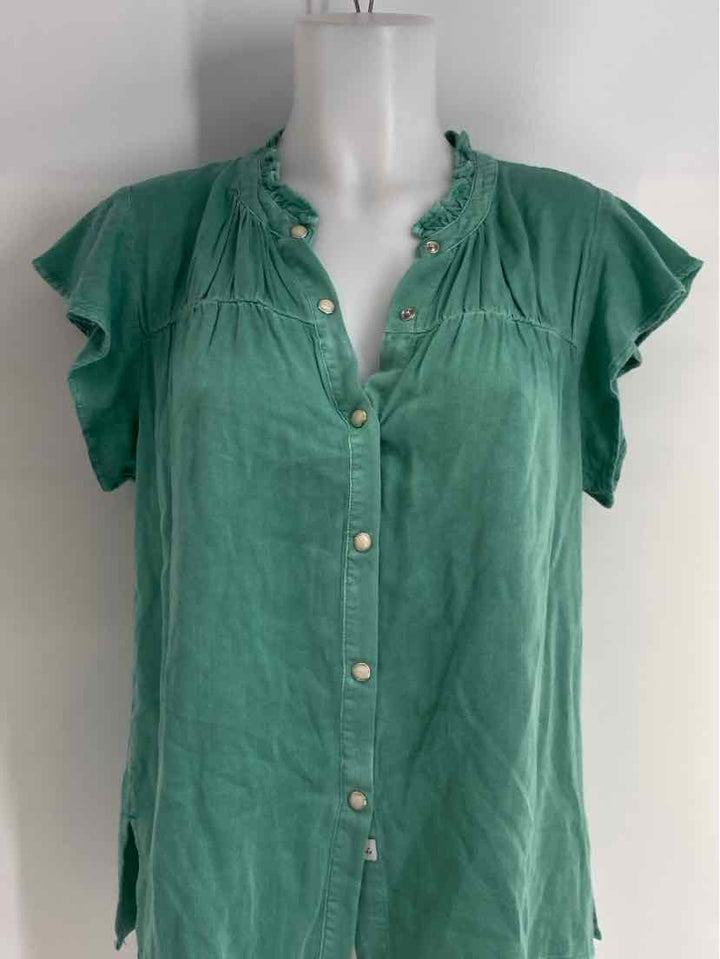 Size S EVEREVE Green Shirt