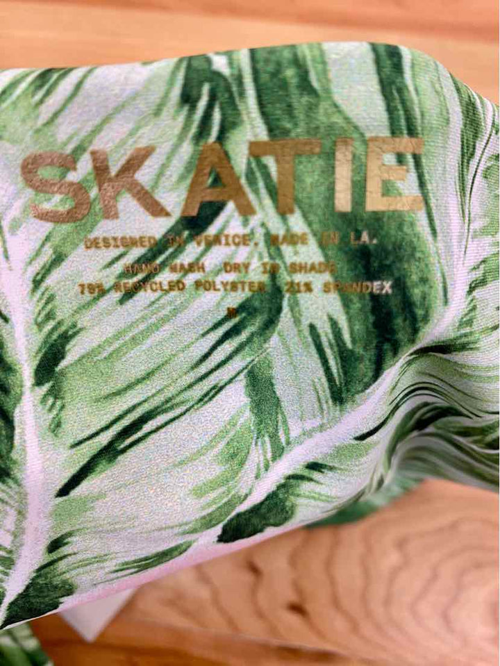 Size M White Print Swimsuit