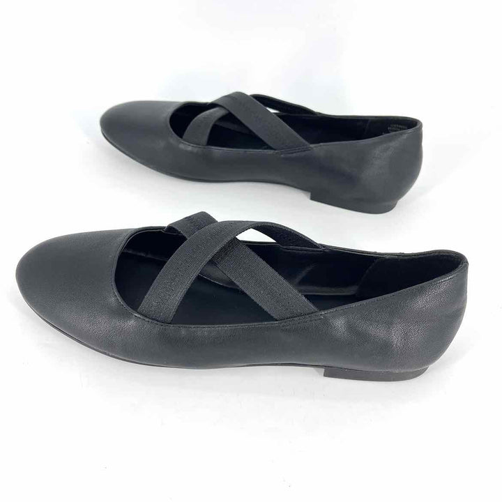 Shoe Size 9 Black Faux Leather Flats