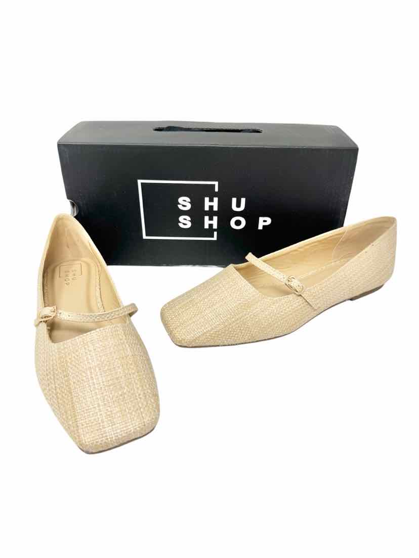 Shoe Size 8.5 Tan Flats