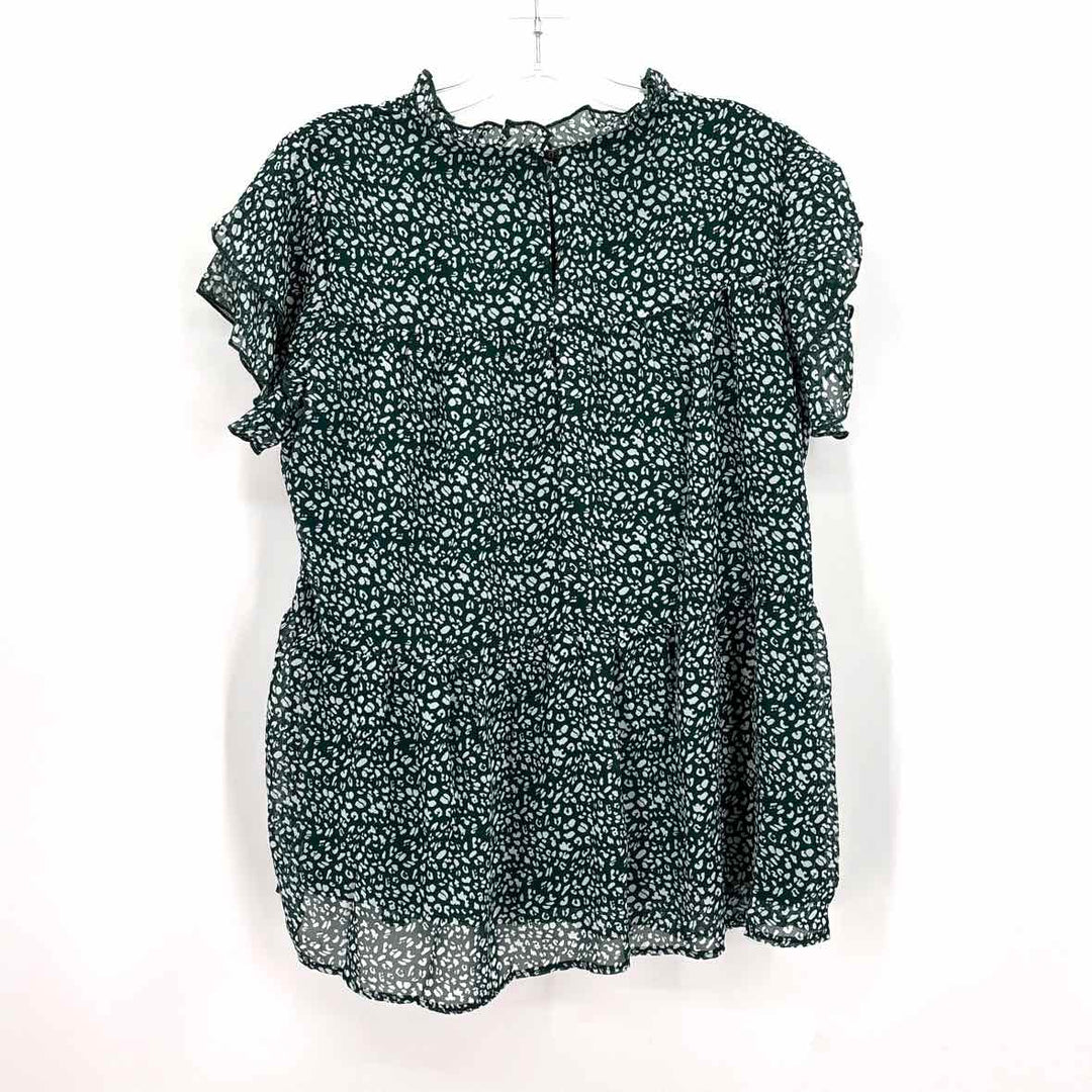 Size M Green Print Shirt