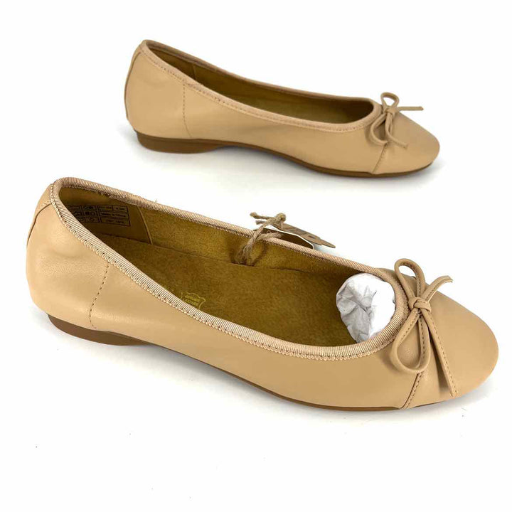 Shoe Size 8.5 Tan Leather Flats