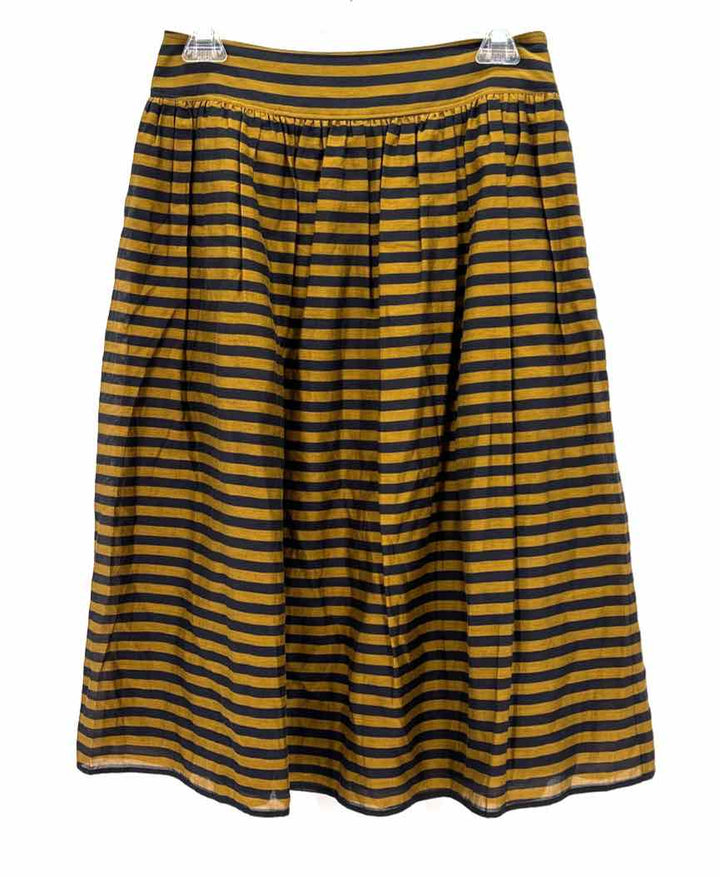 Size 6 Burberry Multi-Color Luxury - Skirt