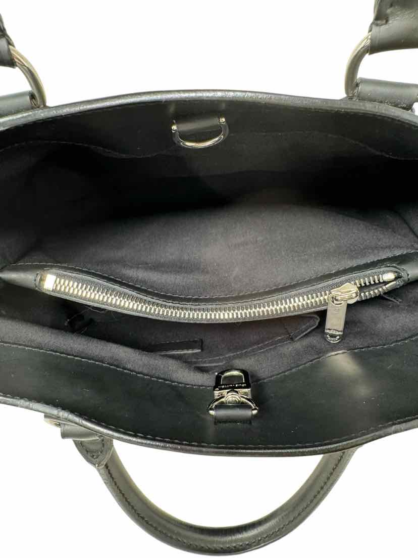 Louis Vuitton Luxury - Purse