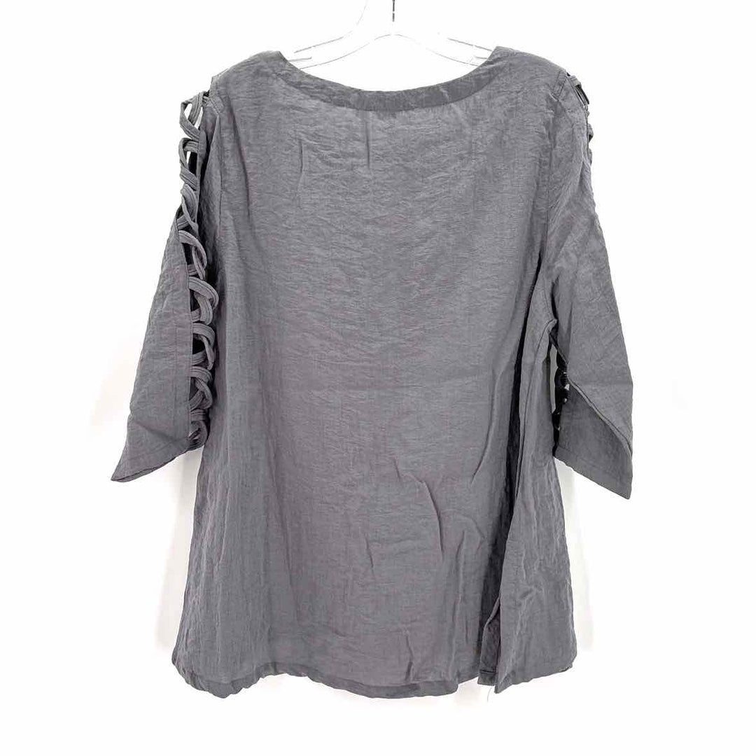 Size L Gray Shirt