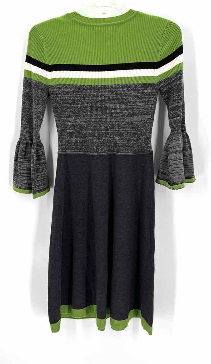 Size S JESSICA HOWARD Multi-Color Knit Dress