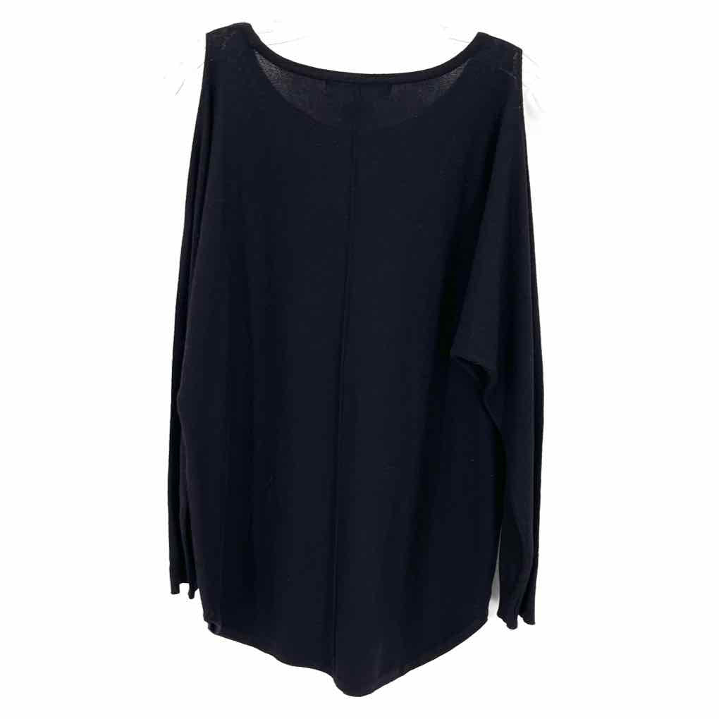 Size L Black Sweater