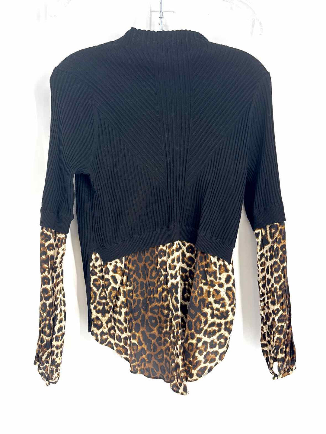 Size M VERONICA BEARD Tan Sweater