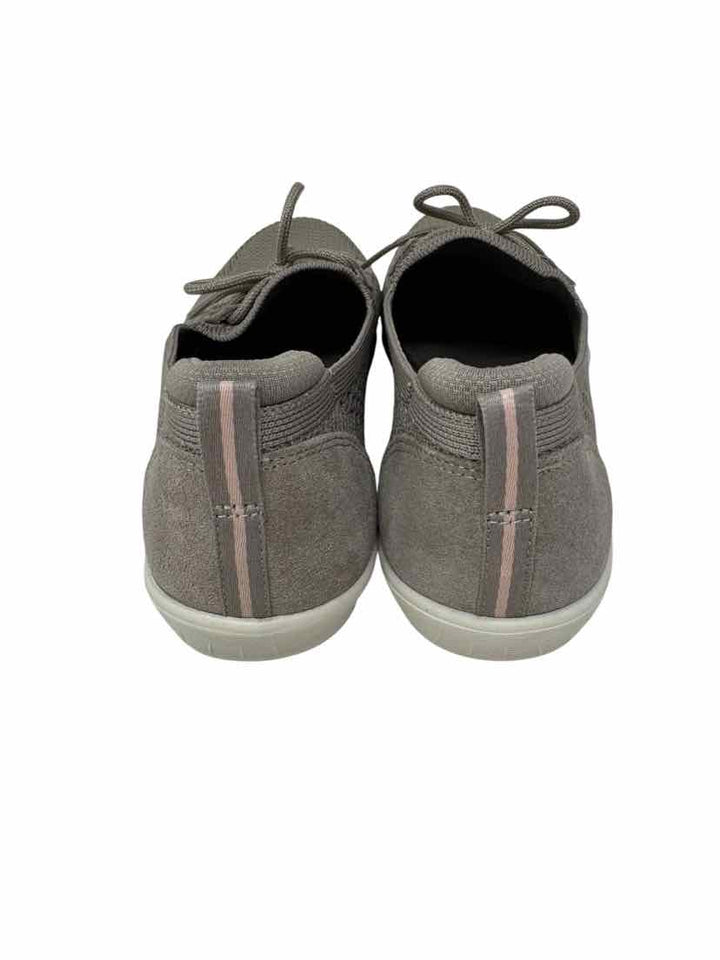 Shoe Size 8 Sketchers Tan Sneakers