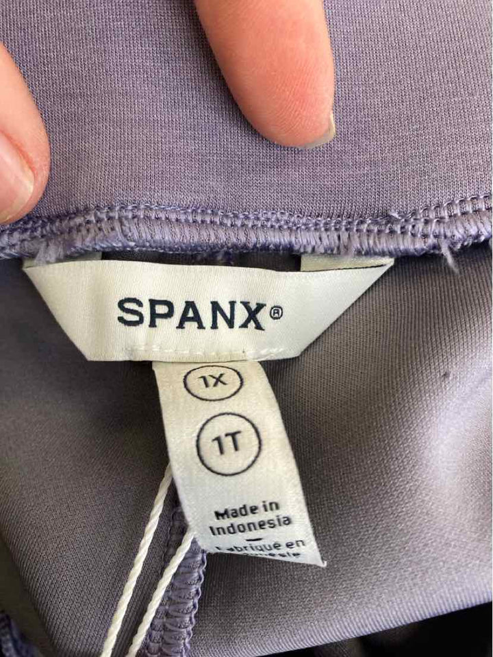 Size 1X SPANX Purple Pants
