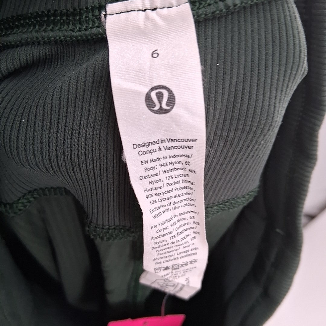 Size 6 Lululemon Green Pants