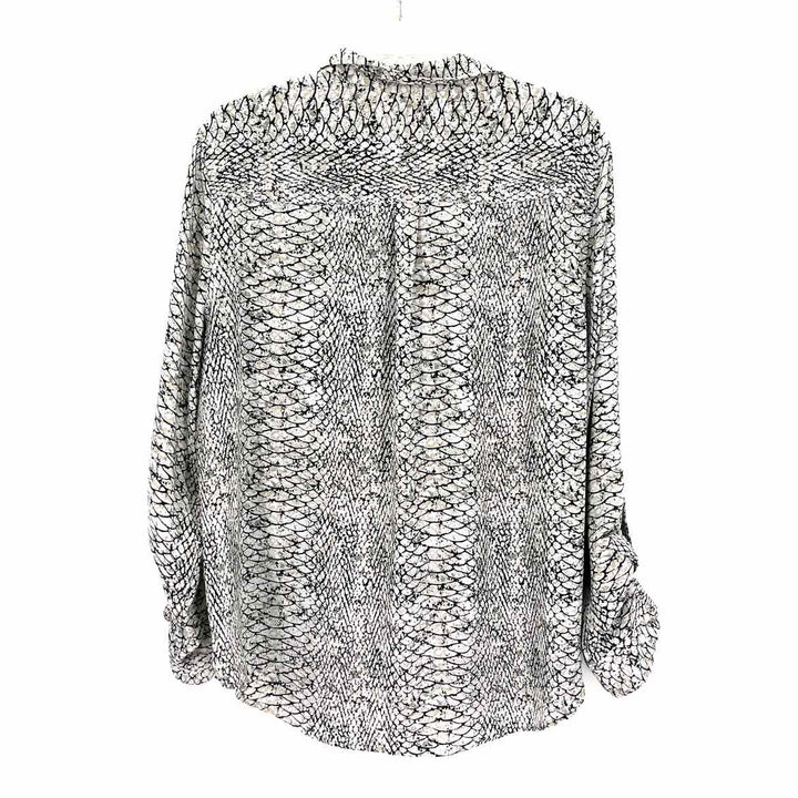 Size XL Investments Gray Shirt