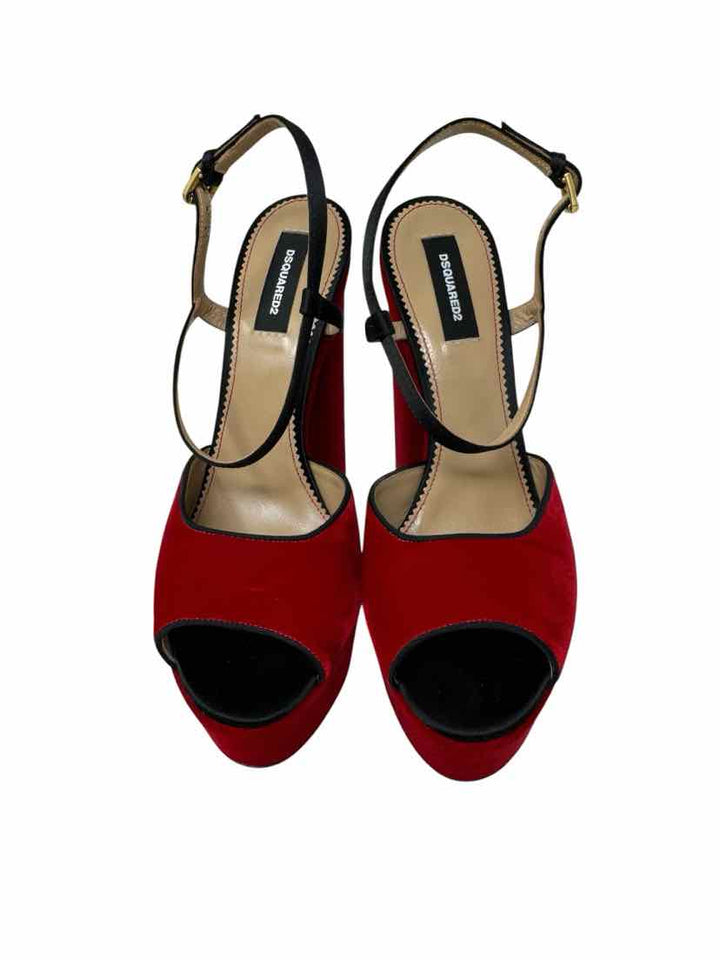 Shoe Size 39 Red Velvet Pumps