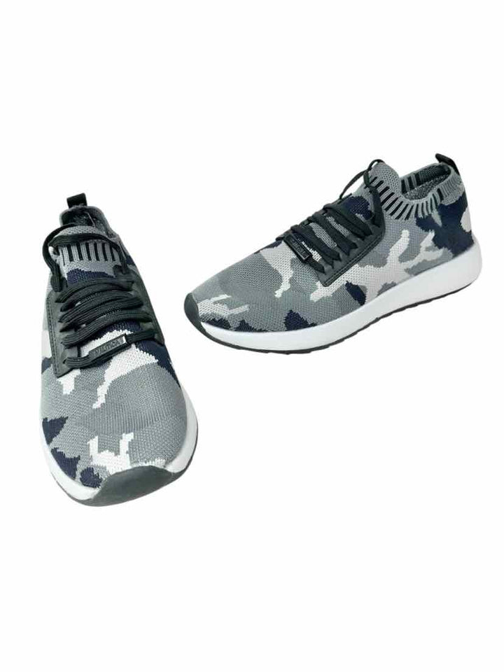 Shoe Size 8 NAUTICA Gray Sneakers