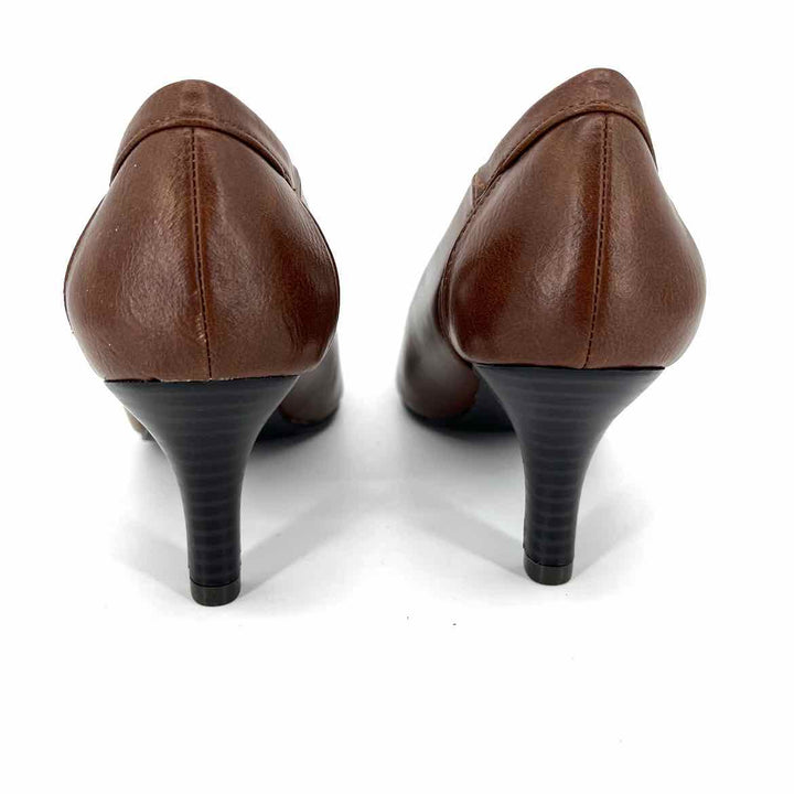 Shoe Size 8 LIFE STRIDE Brown Faux Leather Pumps