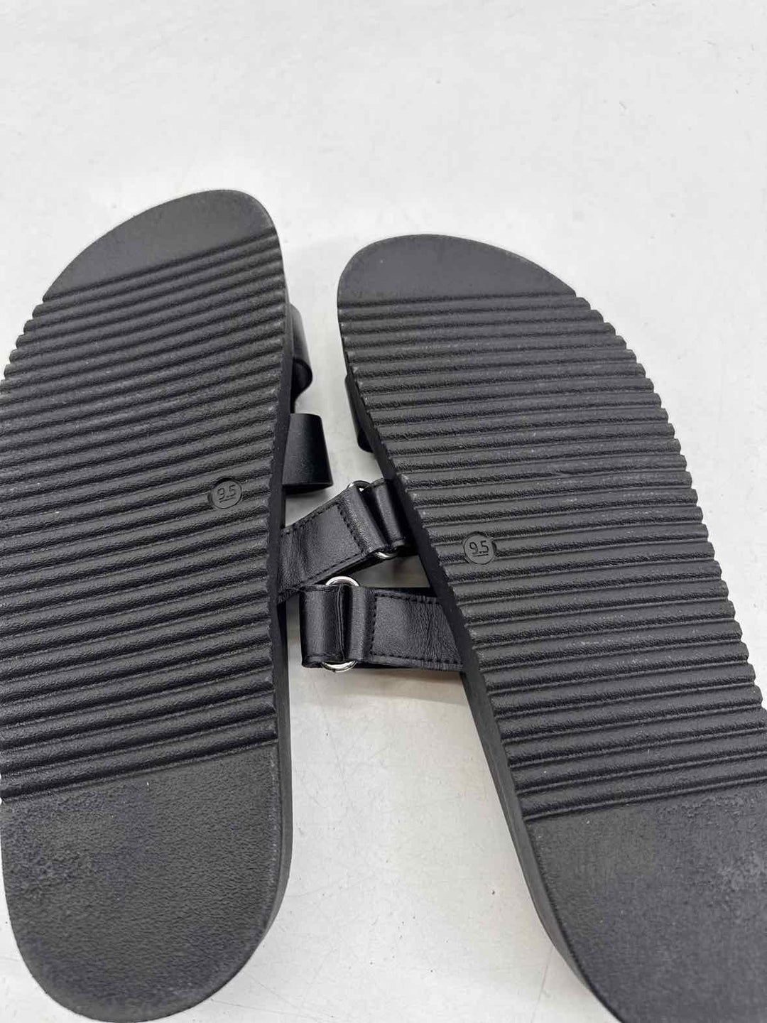 Shoe Size 9.5 Steve Madden Black Sandals