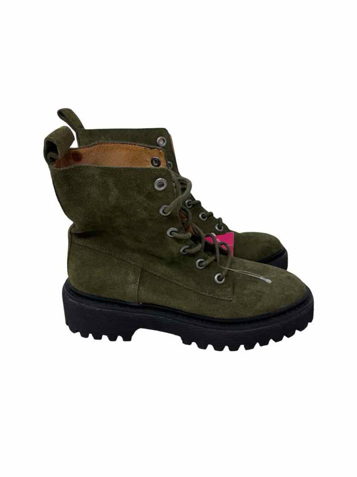 Shoe Size 7 MADEWELL Olive Suede Boots