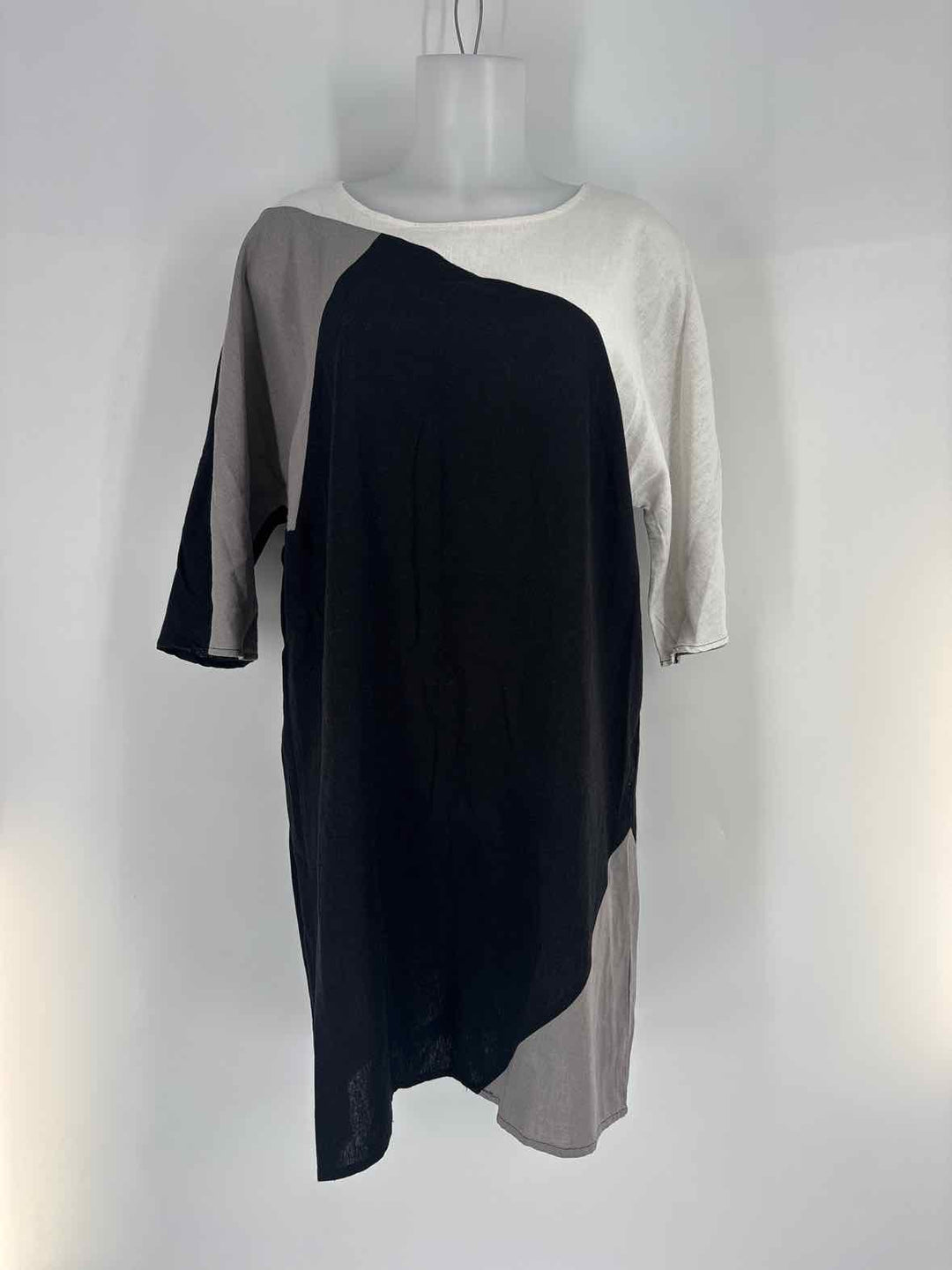 Size M FOR CYNTHIA Black Dress