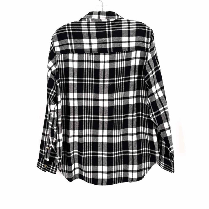 Size M Black/White Shirt