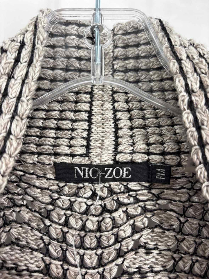 Size M NIC + ZOE Gray Sweater