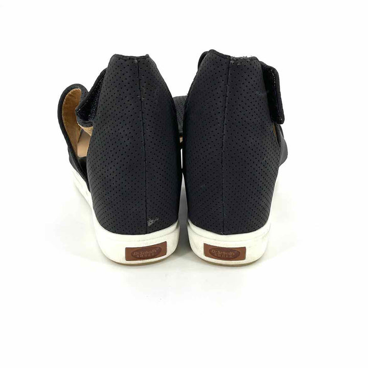 Shoe Size 7.5 dr scholls Black Sandals