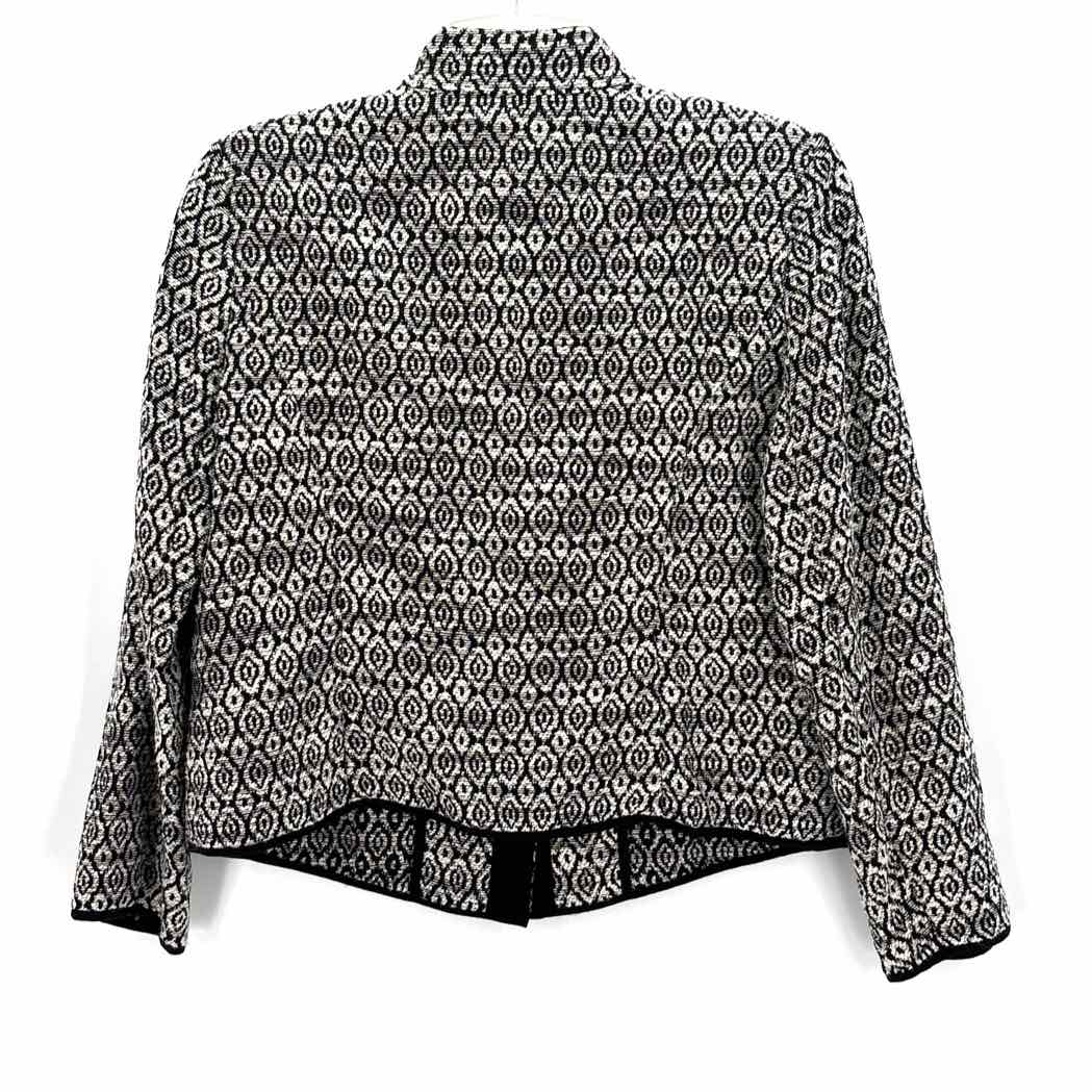 Size M Chico's Multi-Color Tweed Jacket