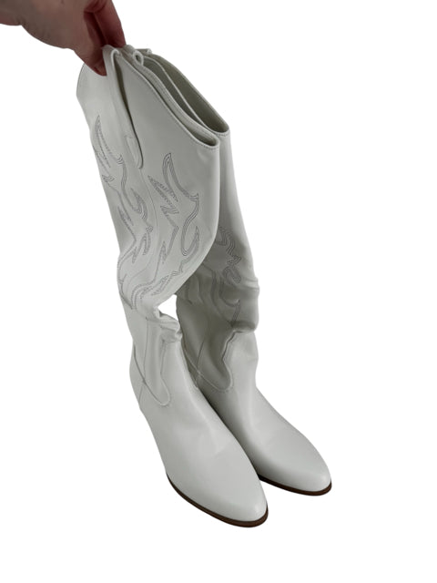 Shoe Size 11 White Boots