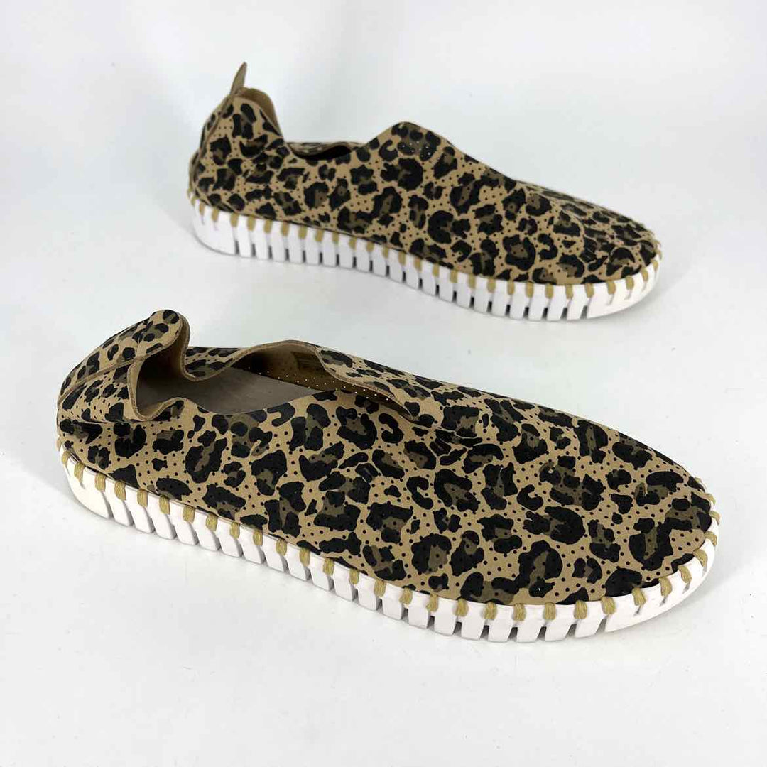 Shoe Size 37 ILSE JACOBSEN Tan Flats