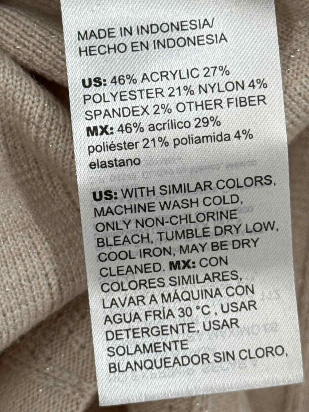 Size M Chico's Tan Sweater
