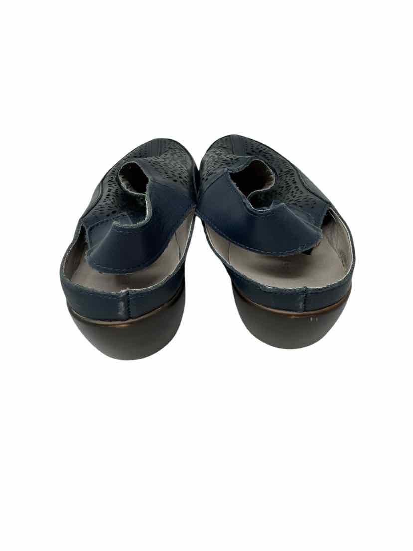 Shoe Size 10 EASY SPIRIT Navy Leather Flats