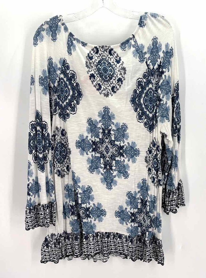 Size XXL INC Cream Knit Shirt