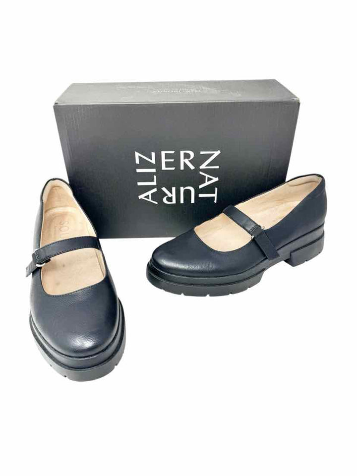 Shoe Size 7.5 Naturalizer Black Leather Flats