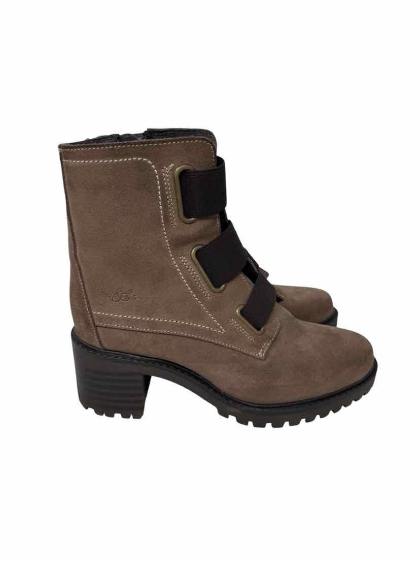 Shoe Size 37 Brown Suede Boots