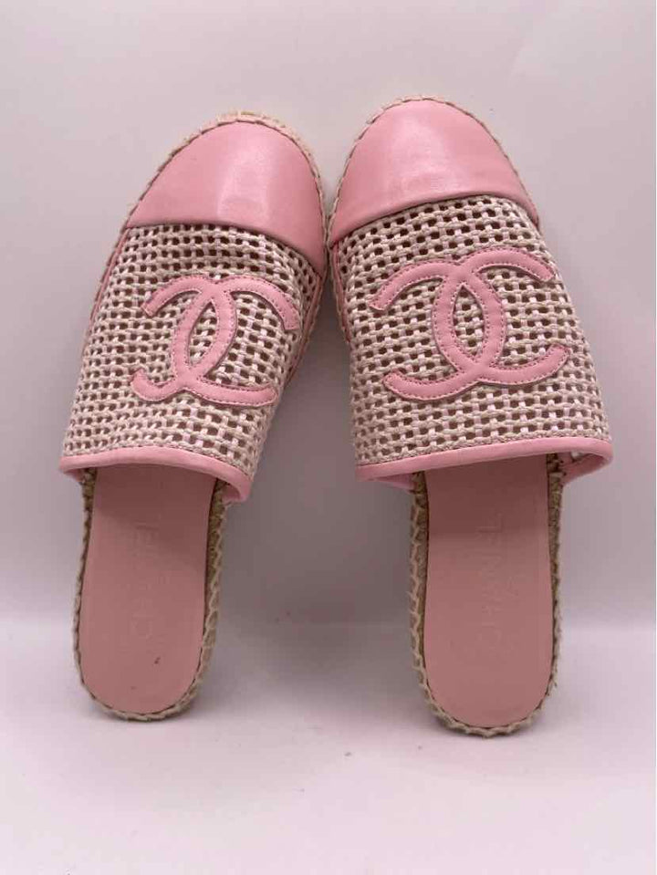 Shoe Size 37.5 Chanel Pink Leather Luxury - Flats
