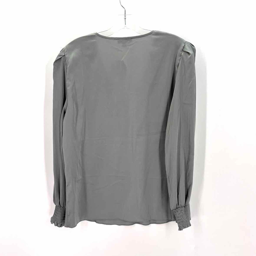 Size L Silver Shirt