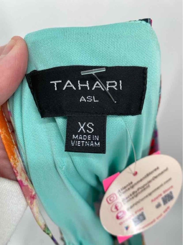 Size XS TAHARI Multi-Color Dress
