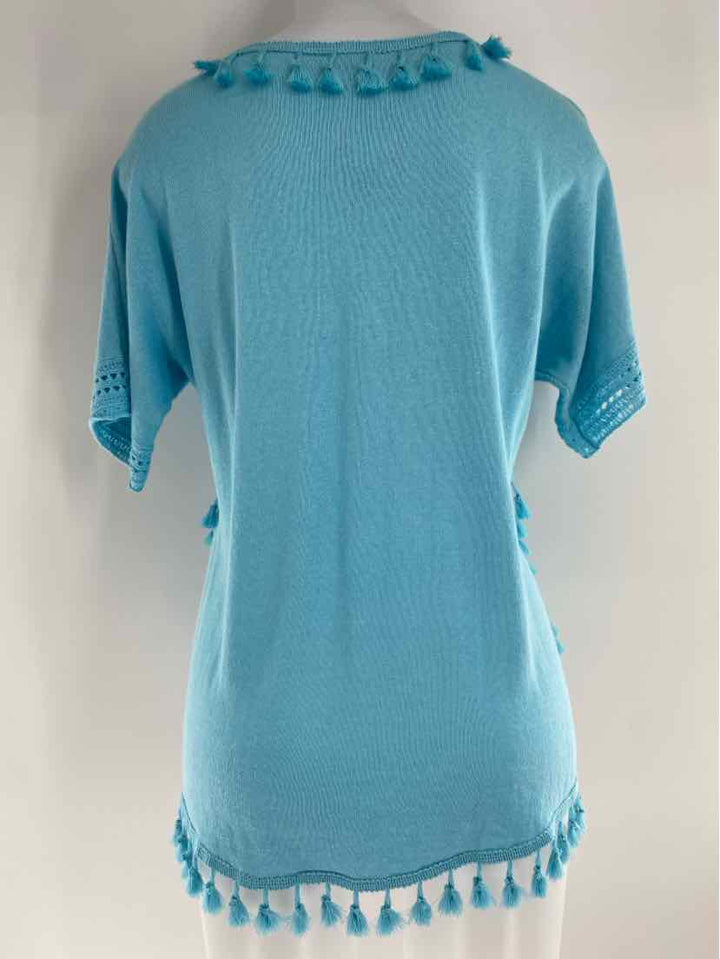 Size M Chico's Teal Shirt