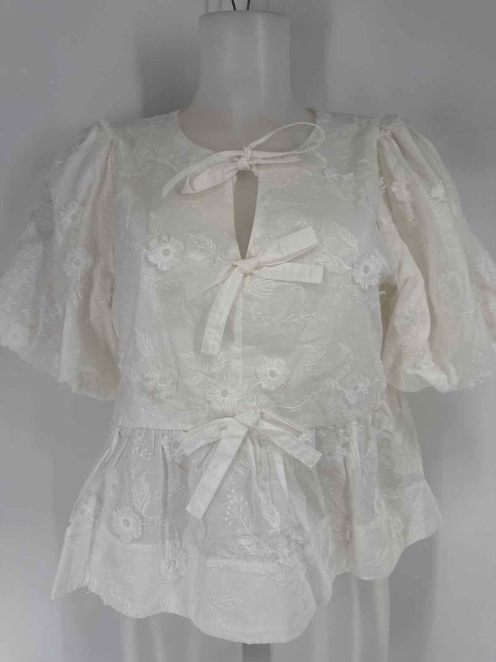 Size M ENTRO White Shirt