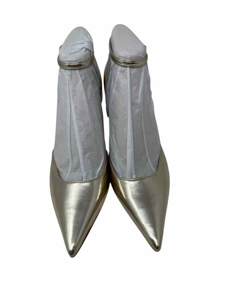 Shoe Size 8 MARC FISHER Gold Leather Pumps