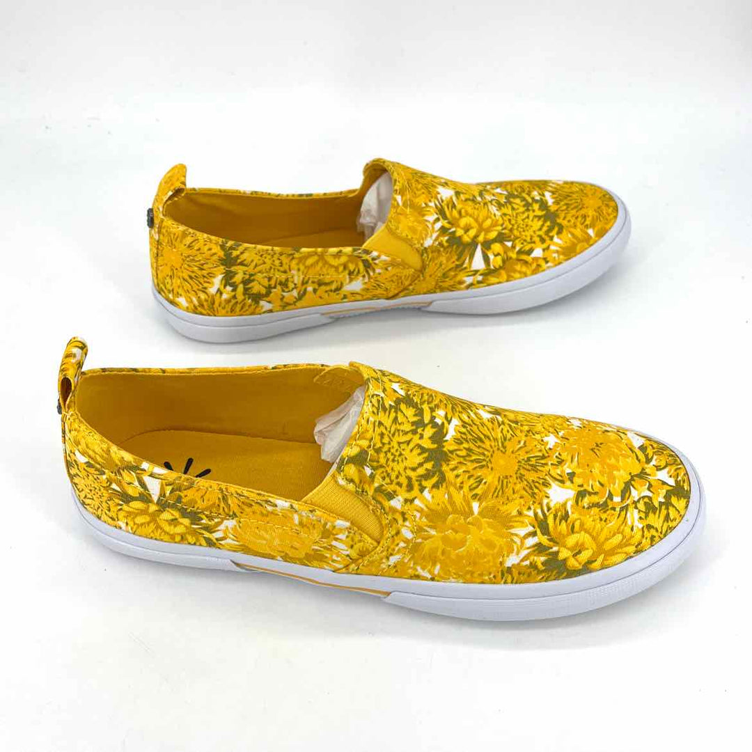 Shoe Size 8 ISAAC MIZRAHI Yellow Canvas Sneakers